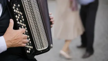 Wrześniowa potańcówka w Nasielsku. Muzyka zabrzmi pod gołym niebem