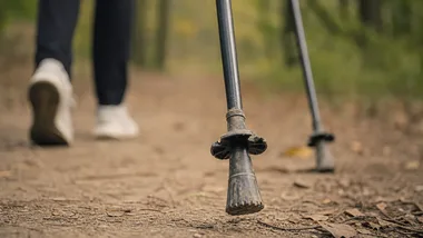 Dwie trasy i darmowe kijki. Marsz Nordic Walking w Leśnych Nowinach