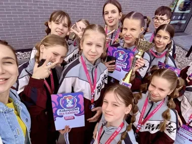 Nowodworscy tancerze wrócili z Marek z medalową serią sukcesów