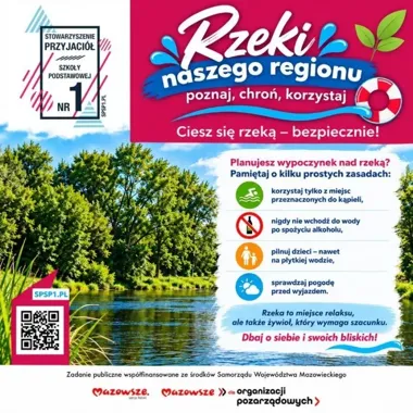 Rodzinny spływ Wkrą połączył rekreację z lekcją bezpieczeństwa