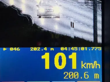 101 km/h w zabudowanym - w Stanisławowie dwaj kierowcy stracili prawa jazdy